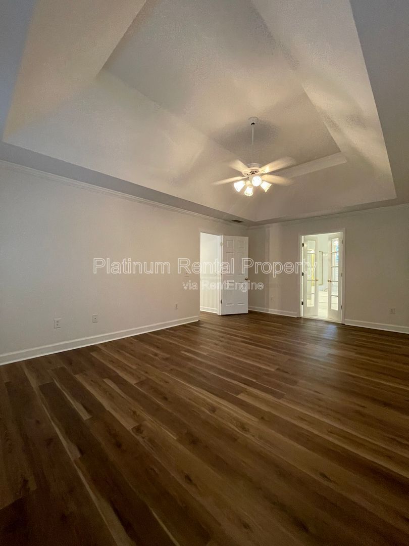 Stunning & exquisite 5 bedroom home on fully finished basement by Platinum Property Management Services, Inc. property image