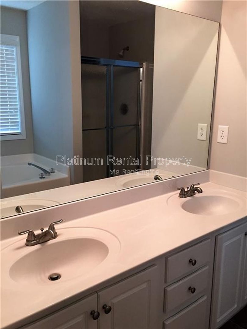 Wonderful 3 bedroom home in desirable Loganville by Platinum Property Management Services, Inc. property image