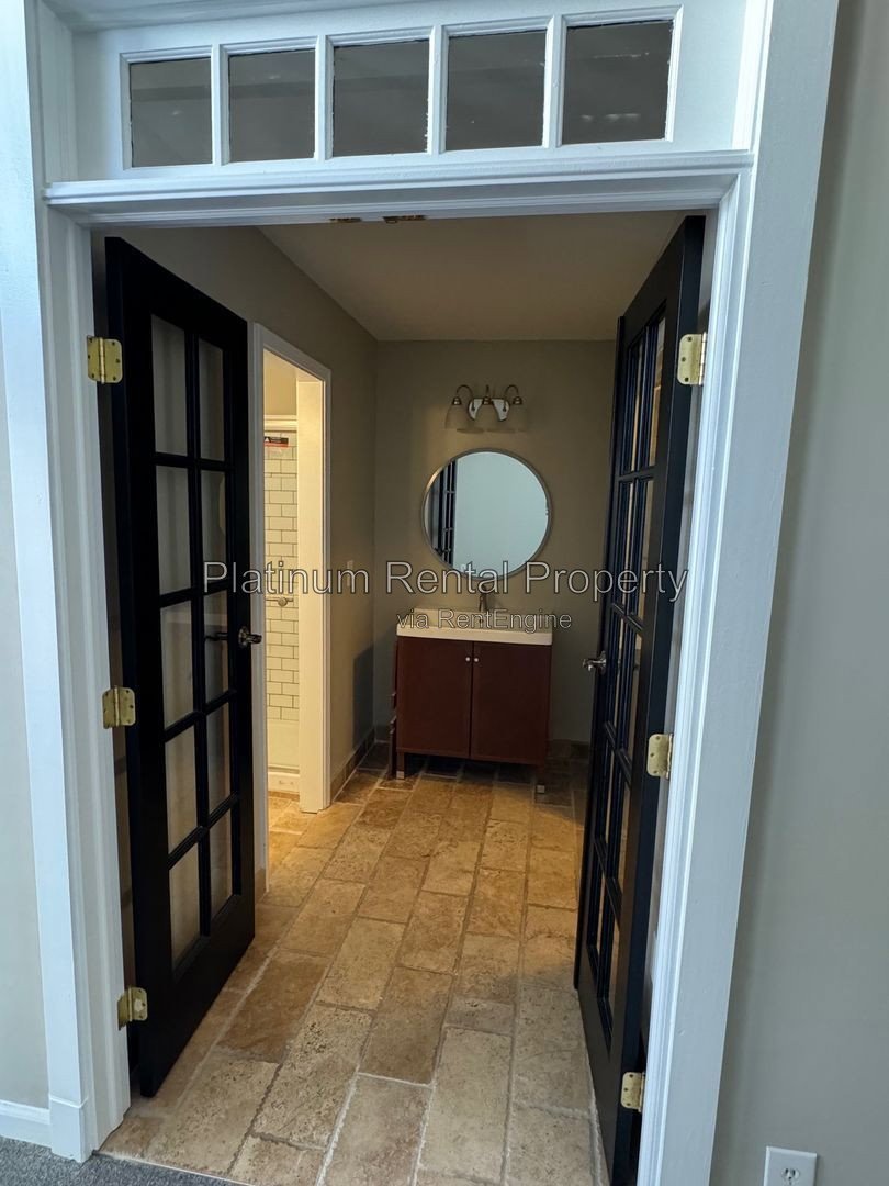 Hard to find, 4 bedroom ranch on basement in Peachtree Corners, by Platinum Property Management, Inc. property image