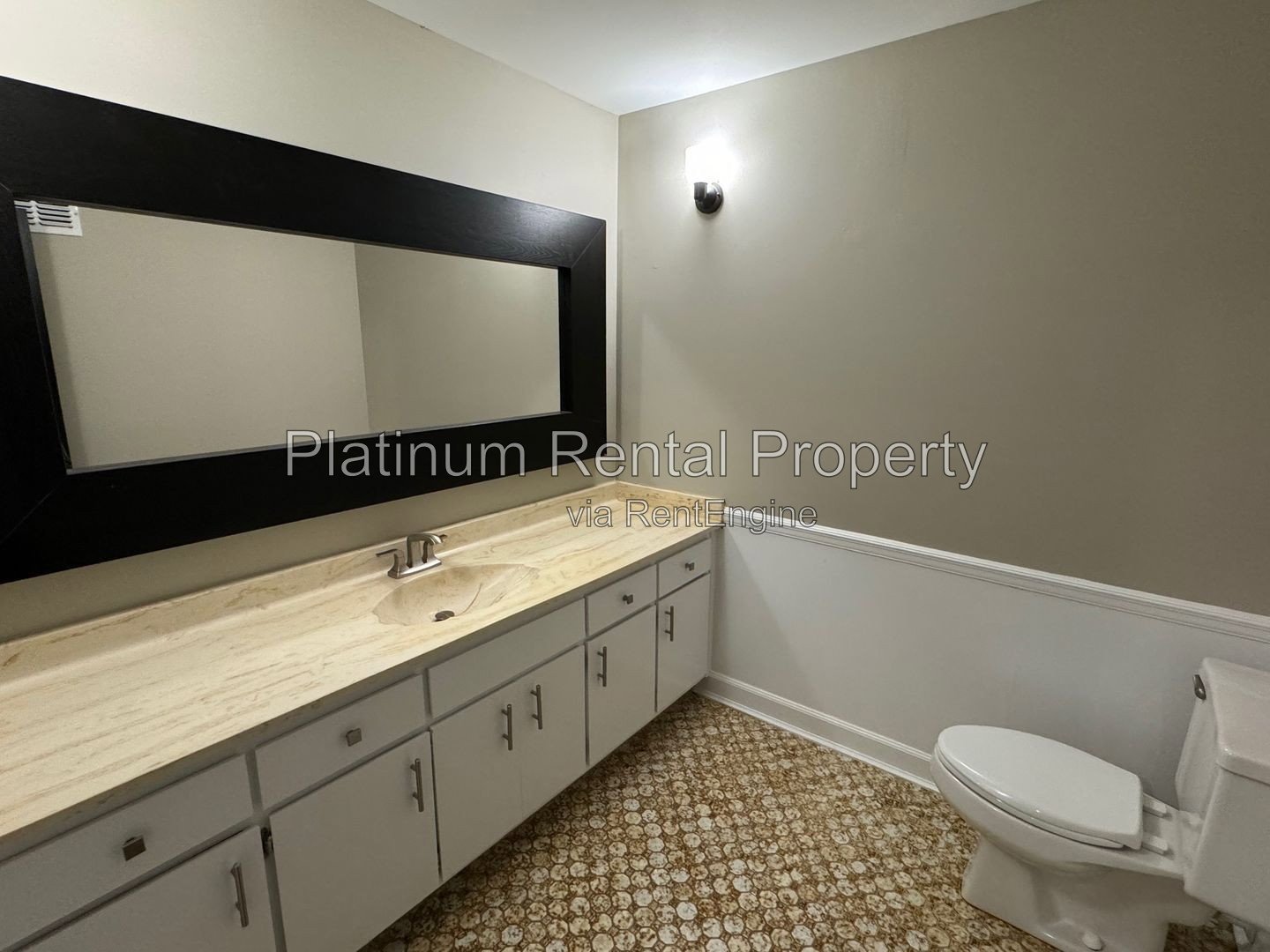 Hard to find, 4 bedroom ranch on basement in Peachtree Corners, by Platinum Property Management, Inc. property image