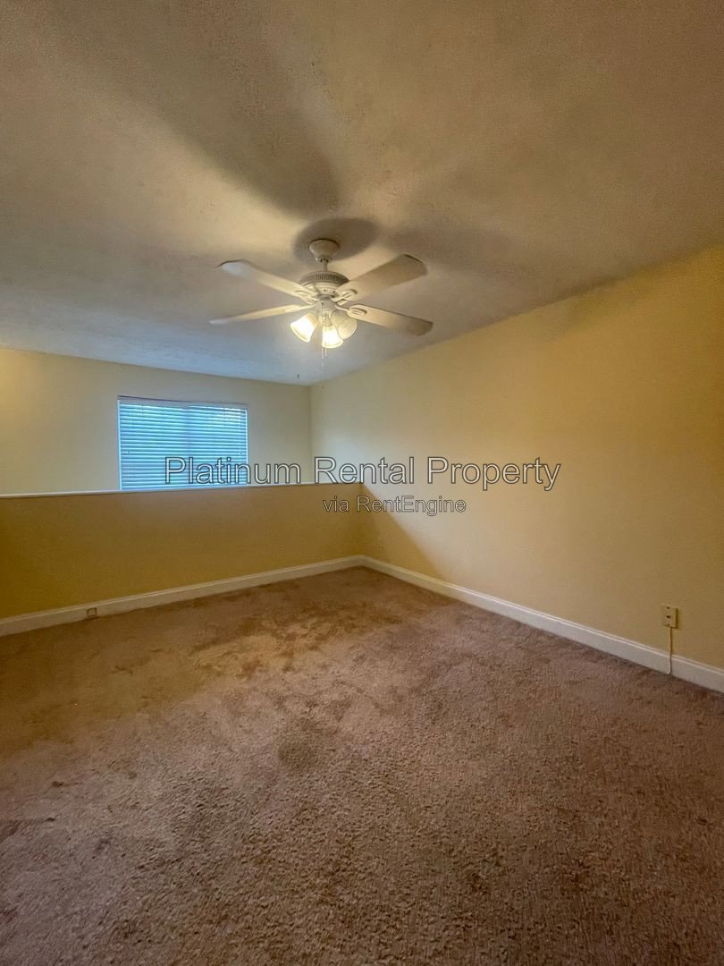 Wonderful opportunity to live in convenient Sandy Springs at an unbeatable price! This awesome one bedroom is featured by Platinum Property Management Services, Inc. property image