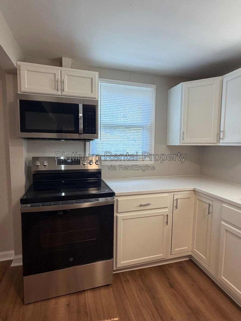 Updated 2 Bedroom Ranch home in Hapeville for rent by Platinum Property Management Services, Inc. property image