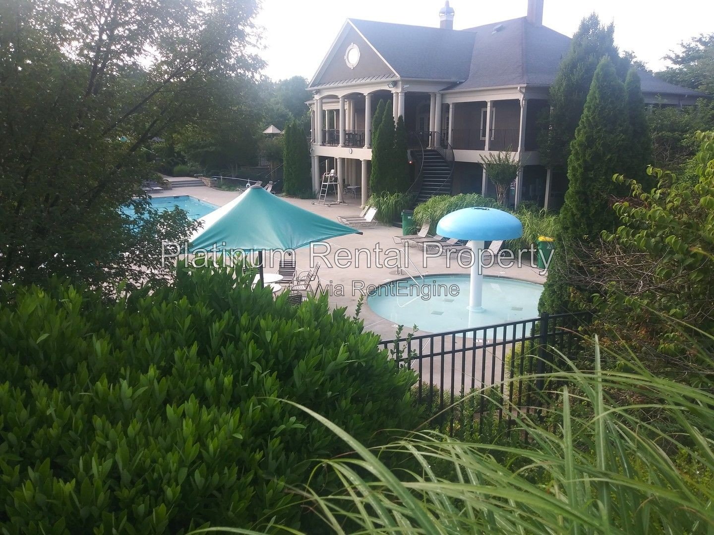 Fabulous, 3 Bedroom, END UNIT townhome in desirable Woodstock by Platinum Property Management Services, Inc. property image