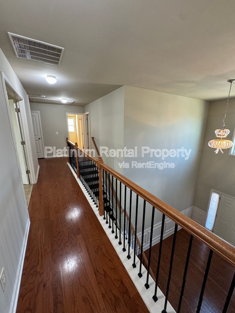 Beautiful 5 bedroom home in Cumming by Platinum Property Management Services, Inc. property image