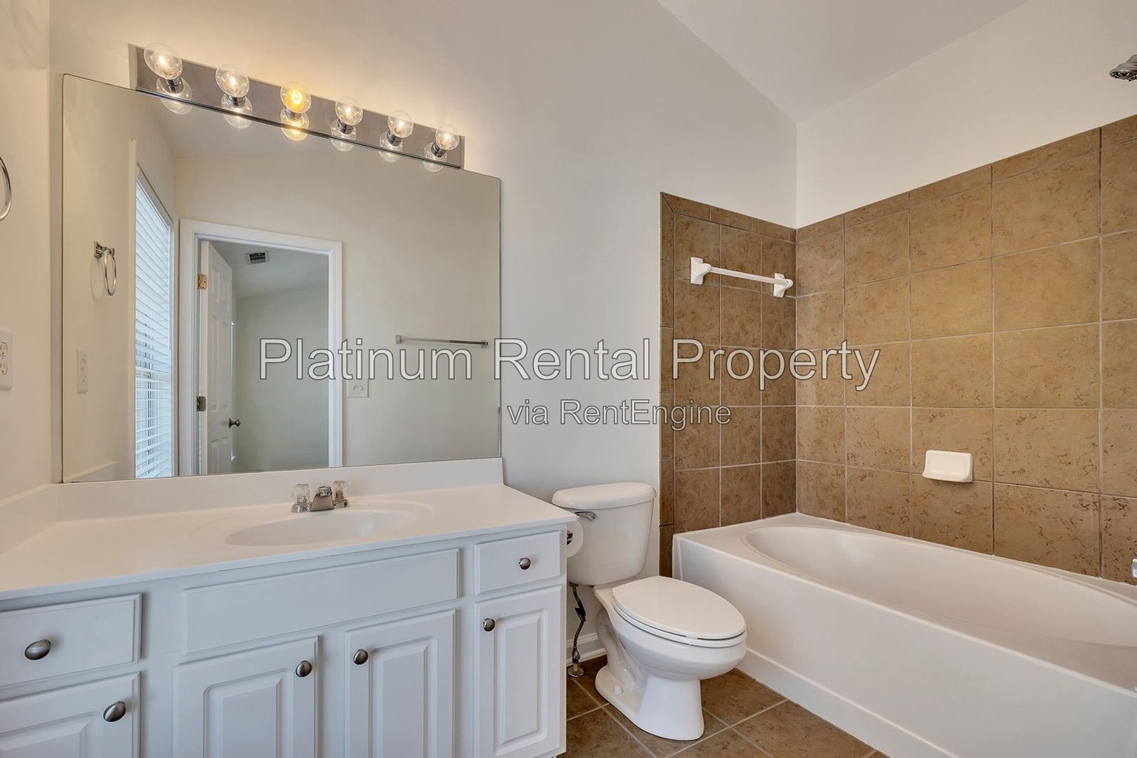 Fabulous, 3 Bedroom, END UNIT townhome in desirable Woodstock by Platinum Property Management Services, Inc. property image