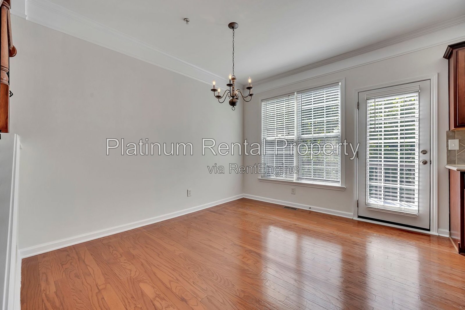 Fabulous, 3 Bedroom, END UNIT townhome in desirable Woodstock by Platinum Property Management Services, Inc. property image