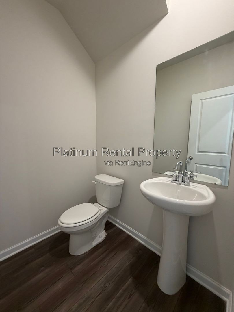 Better-than-new 3 bedroom townhome in Dawsonville by Platinum Property Management Services, Inc. property image