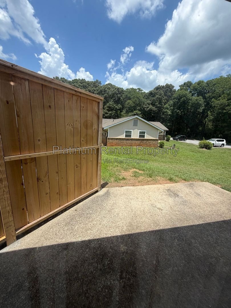 1 bedroom unit in Monroe for rent by Platinum Property Management Services, Inc. property image