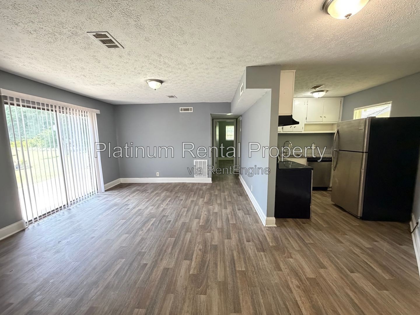 Well maintained 2 bedroom unit in Monroe for rent by Platinum Property Management Services, Inc. property image