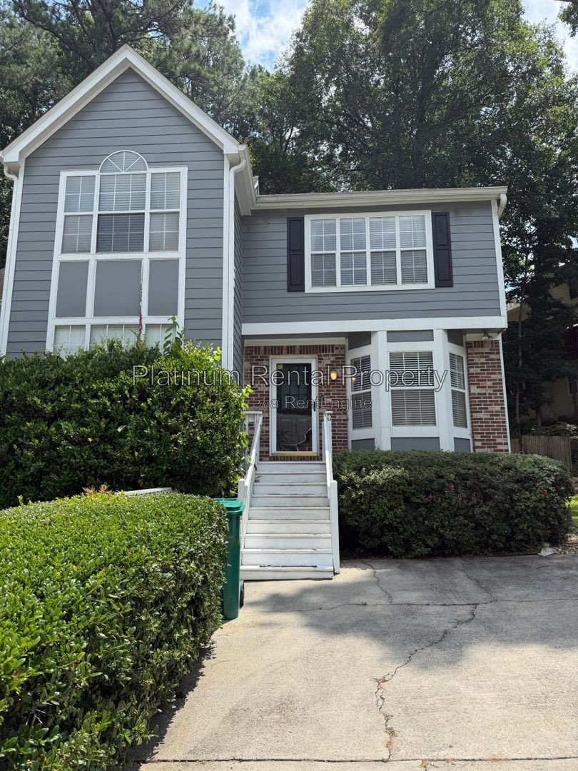 Charming 2 Bedroom Townhome in Smyrna for rent by Platinum Property Management Services, Inc. property image