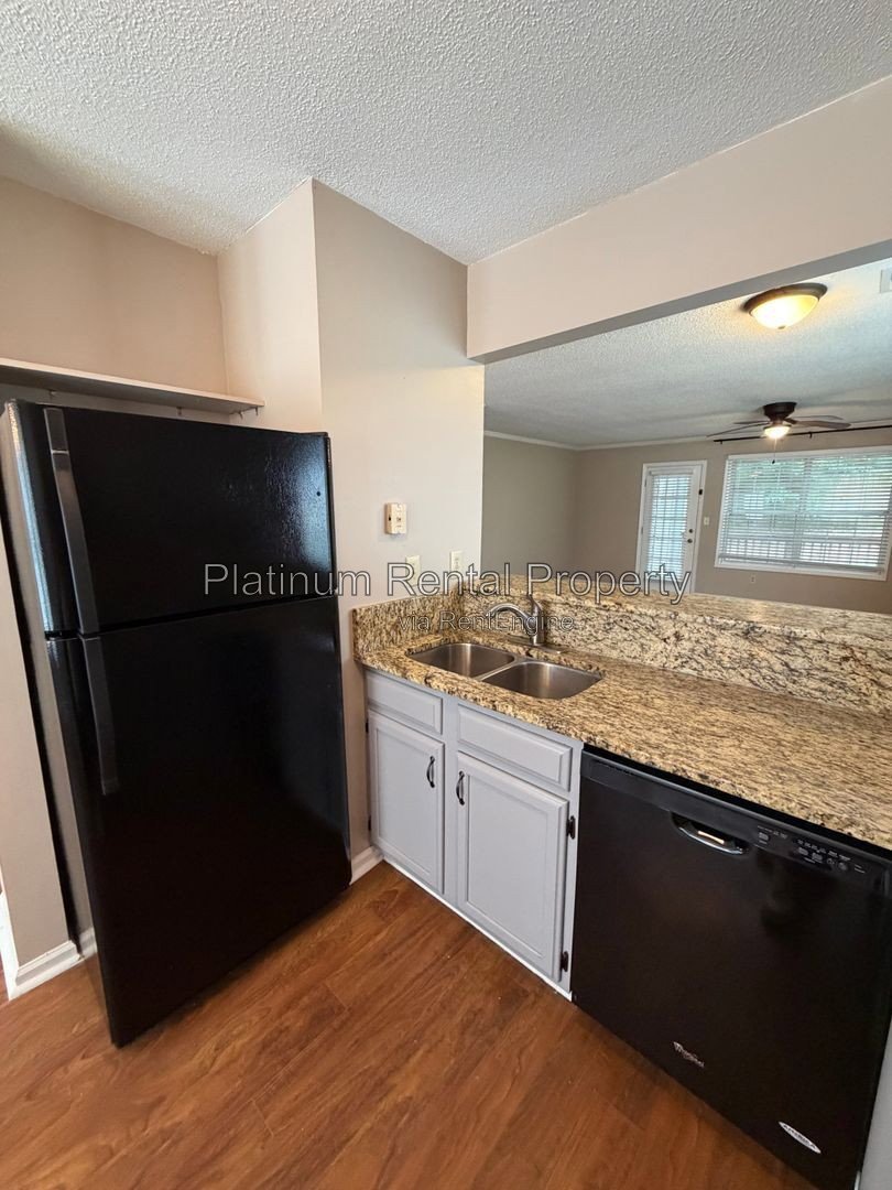 Charming 2 Bedroom Townhome in Smyrna for rent by Platinum Property Management Services, Inc. property image