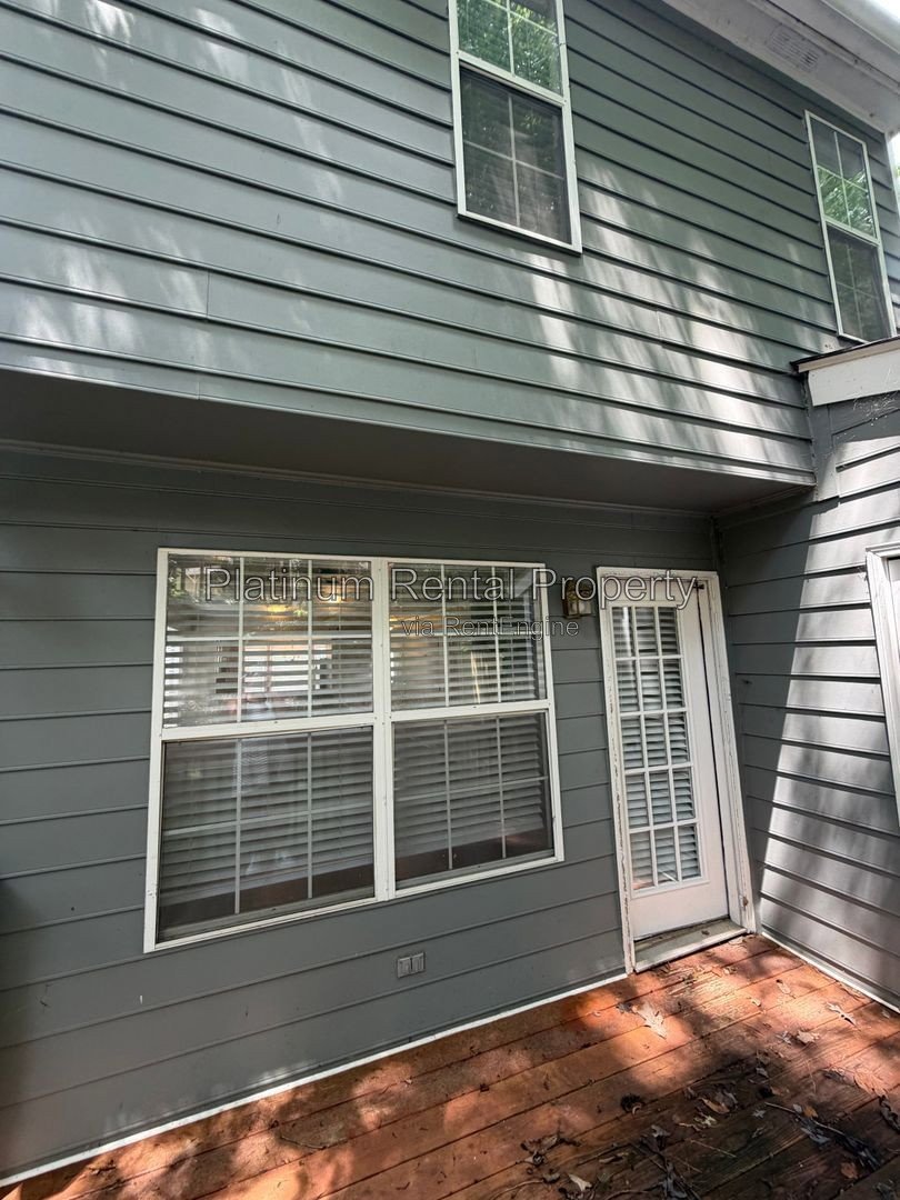 Charming 2 Bedroom Townhome in Smyrna for rent by Platinum Property Management Services, Inc. property image
