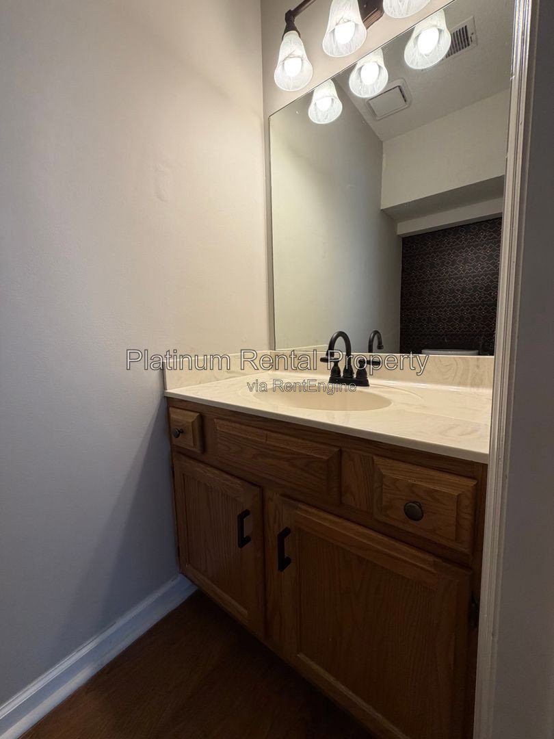 Charming 2 Bedroom Townhome in Smyrna for rent by Platinum Property Management Services, Inc. property image