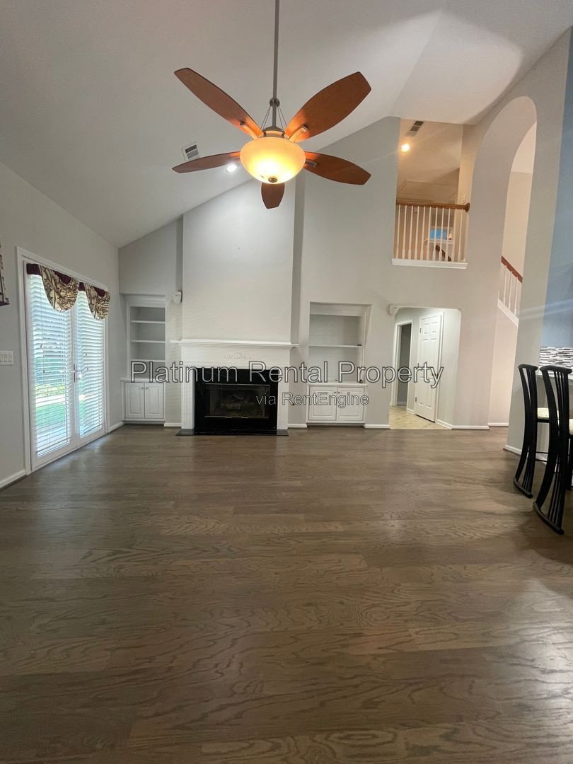 Wonderful, 3 bedroom home with primary suite on the main in one of the most sought after areas in Suwanee, by Platinum Property Management Services, Inc. property image