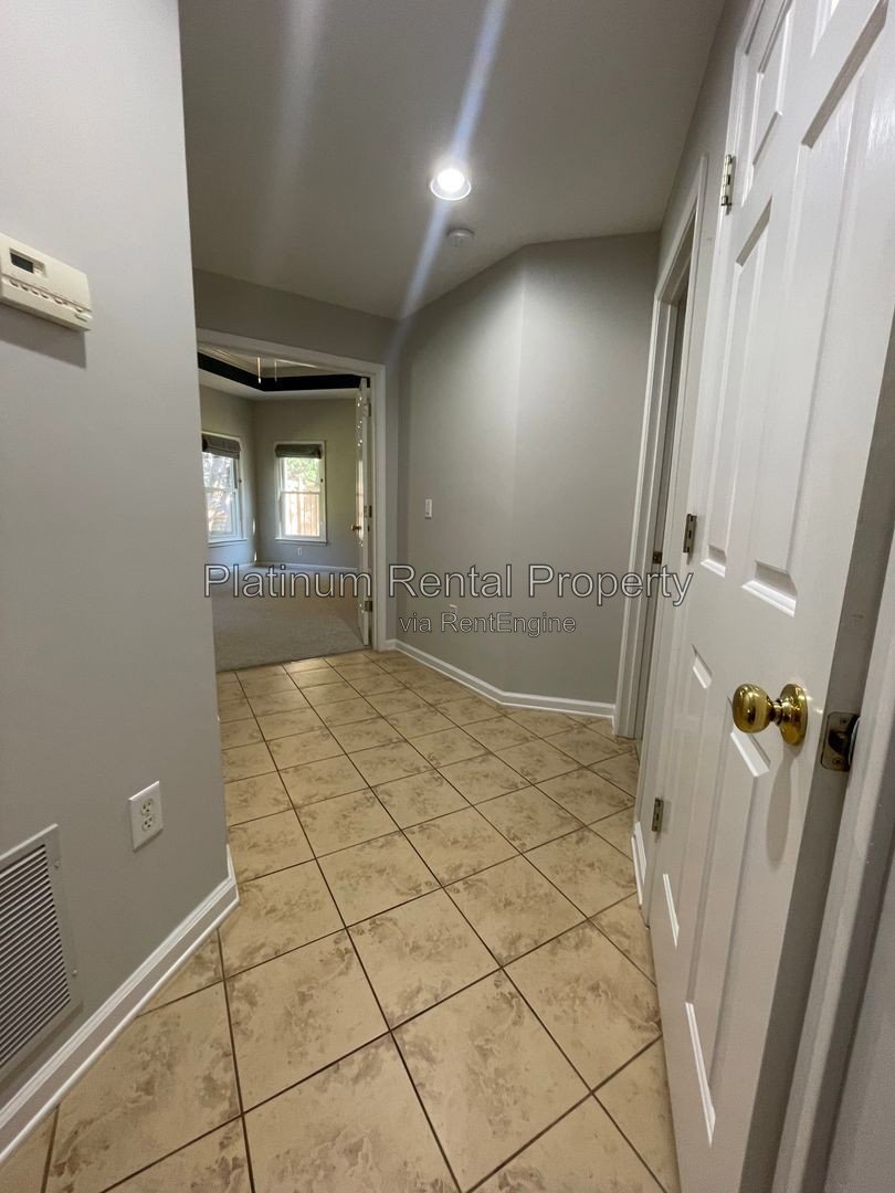 Wonderful, 3 bedroom home with primary suite on the main in one of the most sought after areas in Suwanee, by Platinum Property Management Services, Inc. property image