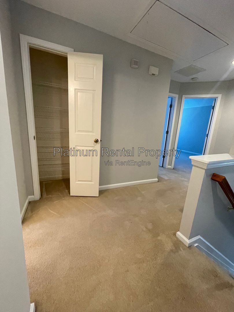 Wonderful, 3 bedroom home with primary suite on the main in one of the most sought after areas in Suwanee, by Platinum Property Management Services, Inc. property image
