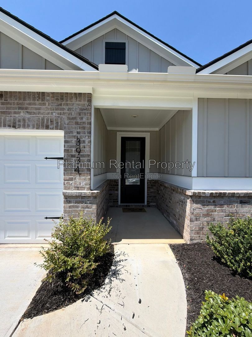 Better-than-new 3 Bedroom Ranch home in Dacula by Platinum Property Management Services, Inc. property image