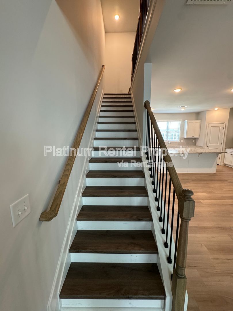 Beautiful 4 bedroom townhome in desirable Lawrenceville by Platinum Property Management Services, Inc. property image