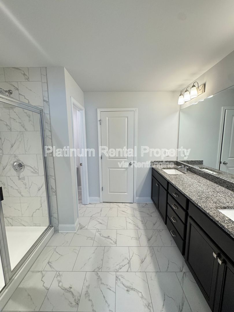 Beautiful 4 bedroom townhome in desirable Lawrenceville by Platinum Property Management Services, Inc. property image