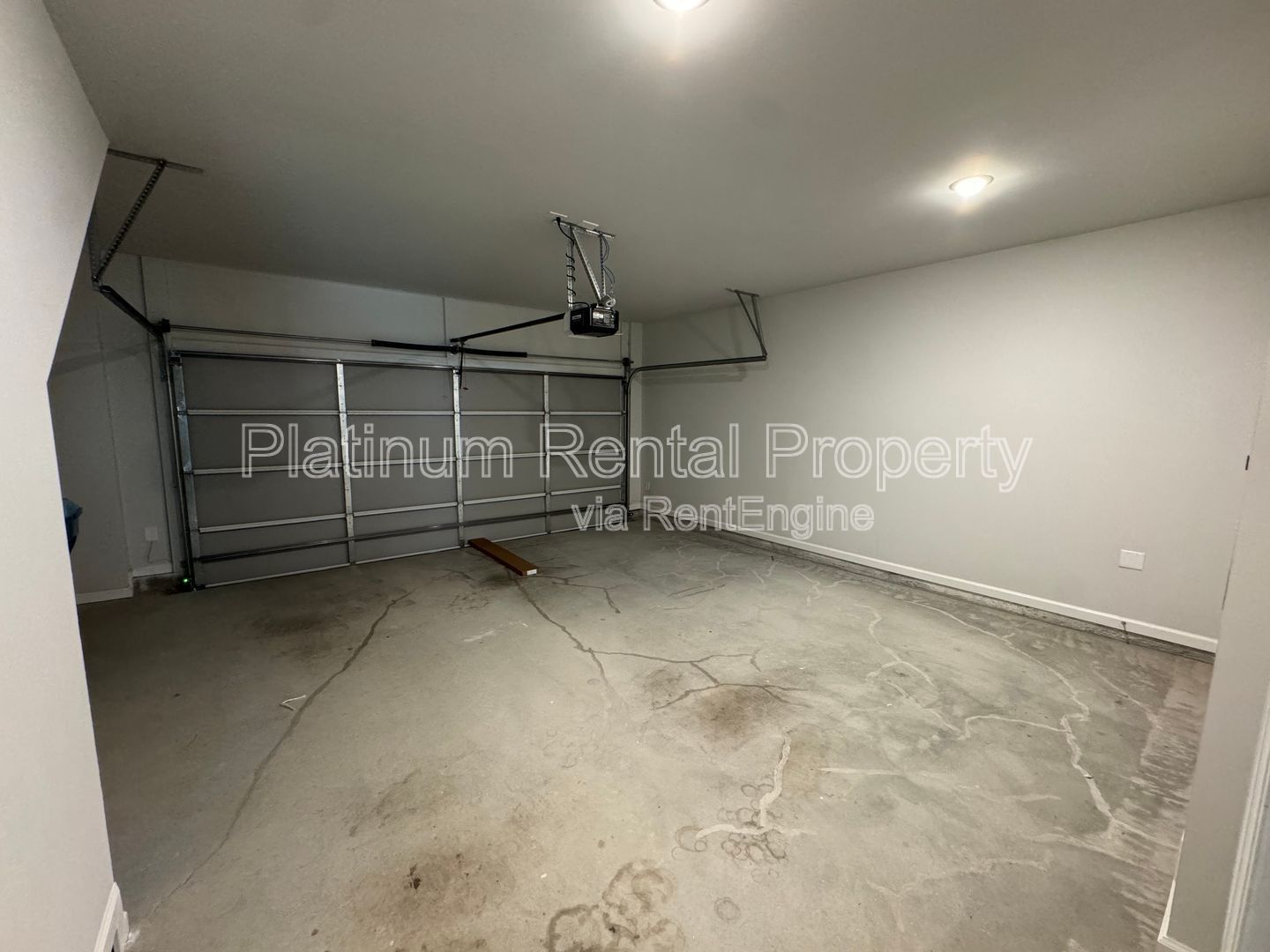 Beautiful 4 bedroom townhome in desirable Lawrenceville by Platinum Property Management Services, Inc. property image