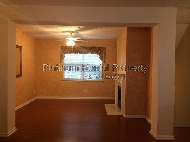 Fabulous 3 bedroom townhome in sought after Village at Weatherstone by Platinum Property Management Services, Inc. property image