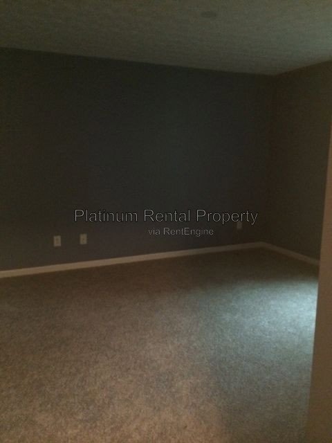 Fabulous 3 bedroom townhome in sought after Village at Weatherstone by Platinum Property Management Services, Inc. property image