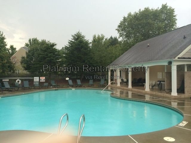 Fabulous 3 bedroom townhome in sought after Village at Weatherstone by Platinum Property Management Services, Inc. property image