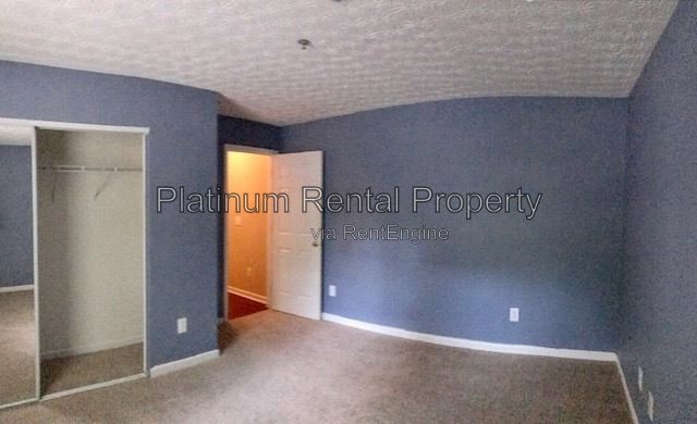 Fabulous 3 bedroom townhome in sought after Village at Weatherstone by Platinum Property Management Services, Inc. property image