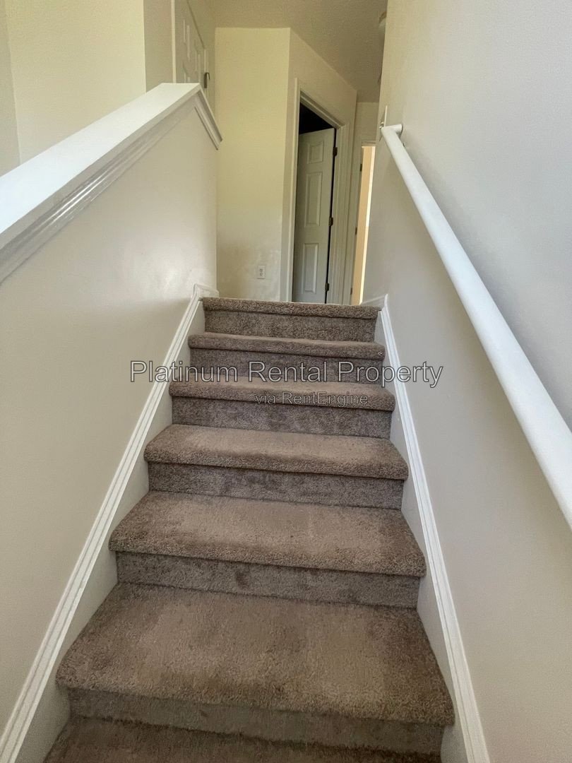 Fabulous 3 bedroom townhome in sought after Village at Weatherstone by Platinum Property Management Services, Inc. property image