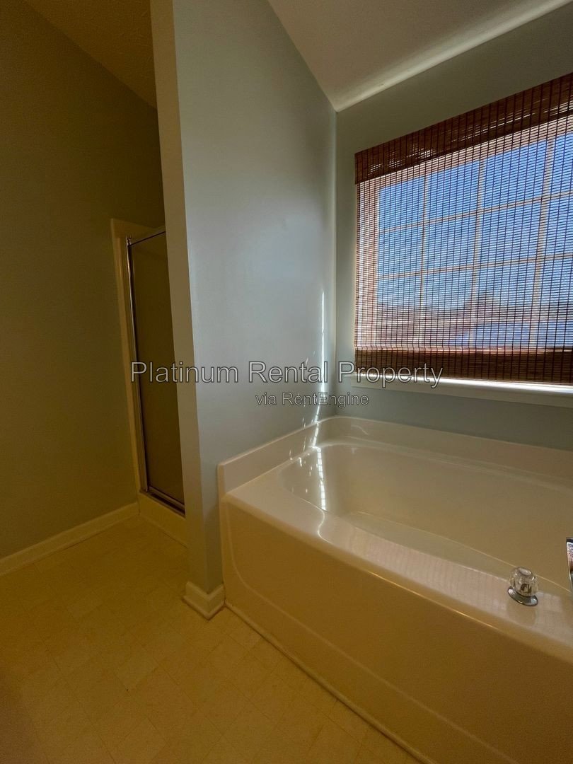 Fabulous 3 bedroom townhome in sought after Village at Weatherstone by Platinum Property Management Services, Inc. property image