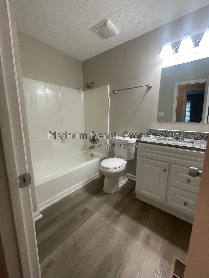Wonderful 4 bedroom, split foyer home in convenient Stone Mountain by Platinum Property Management Services, Inc. property image