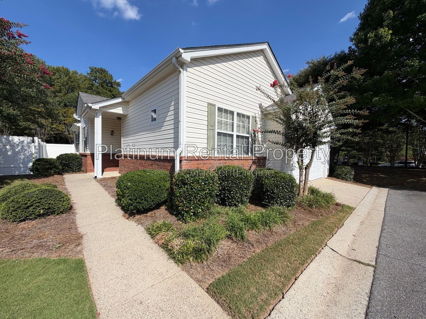 Fabulous 3 bedroom 2 bathroom Ranch home in Alpharetta by Platinum Property Management Services, Inc. property image