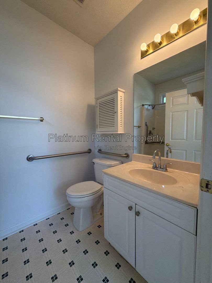 Fabulous 3 bedroom 2 bathroom Ranch home in Alpharetta by Platinum Property Management Services, Inc. property image