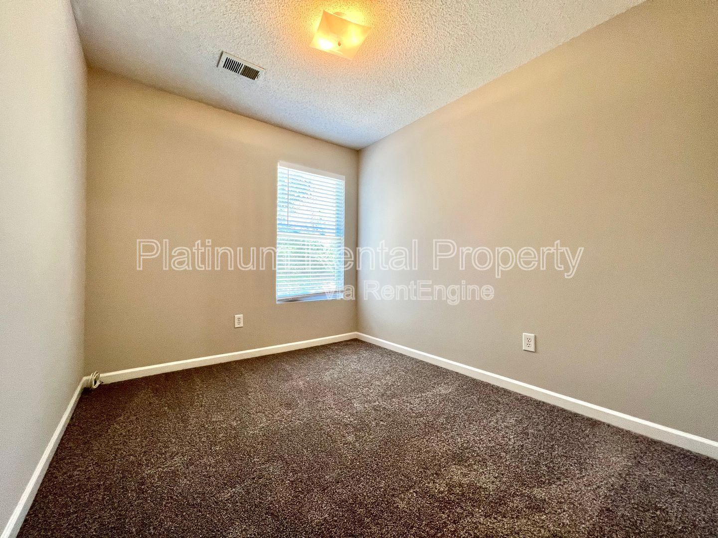 Fantastic 3 bedroom townhome in Atlanta, by Platinum Property Management Services, Inc. property image