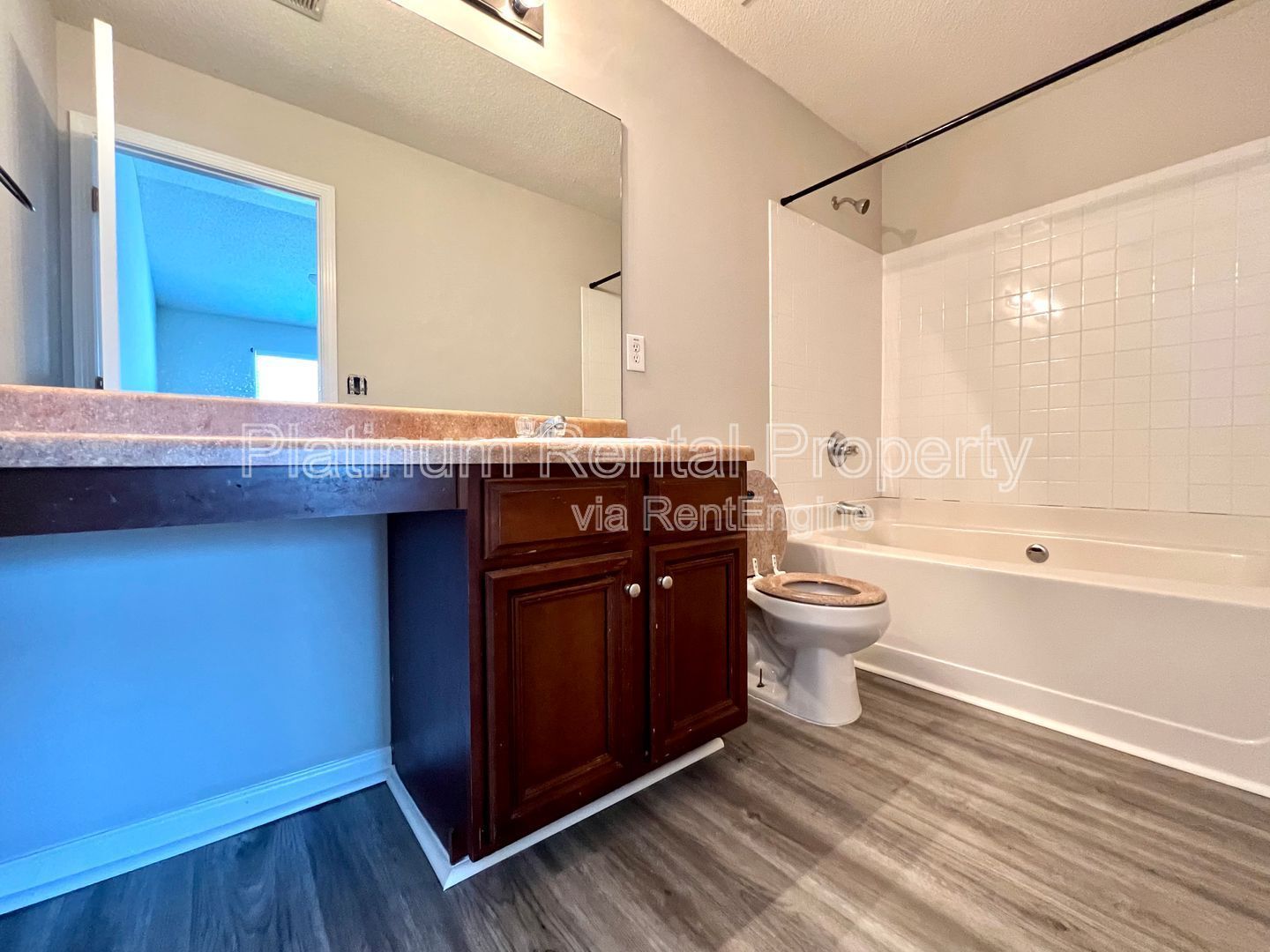 Fantastic 3 bedroom townhome in Atlanta, by Platinum Property Management Services, Inc. property image