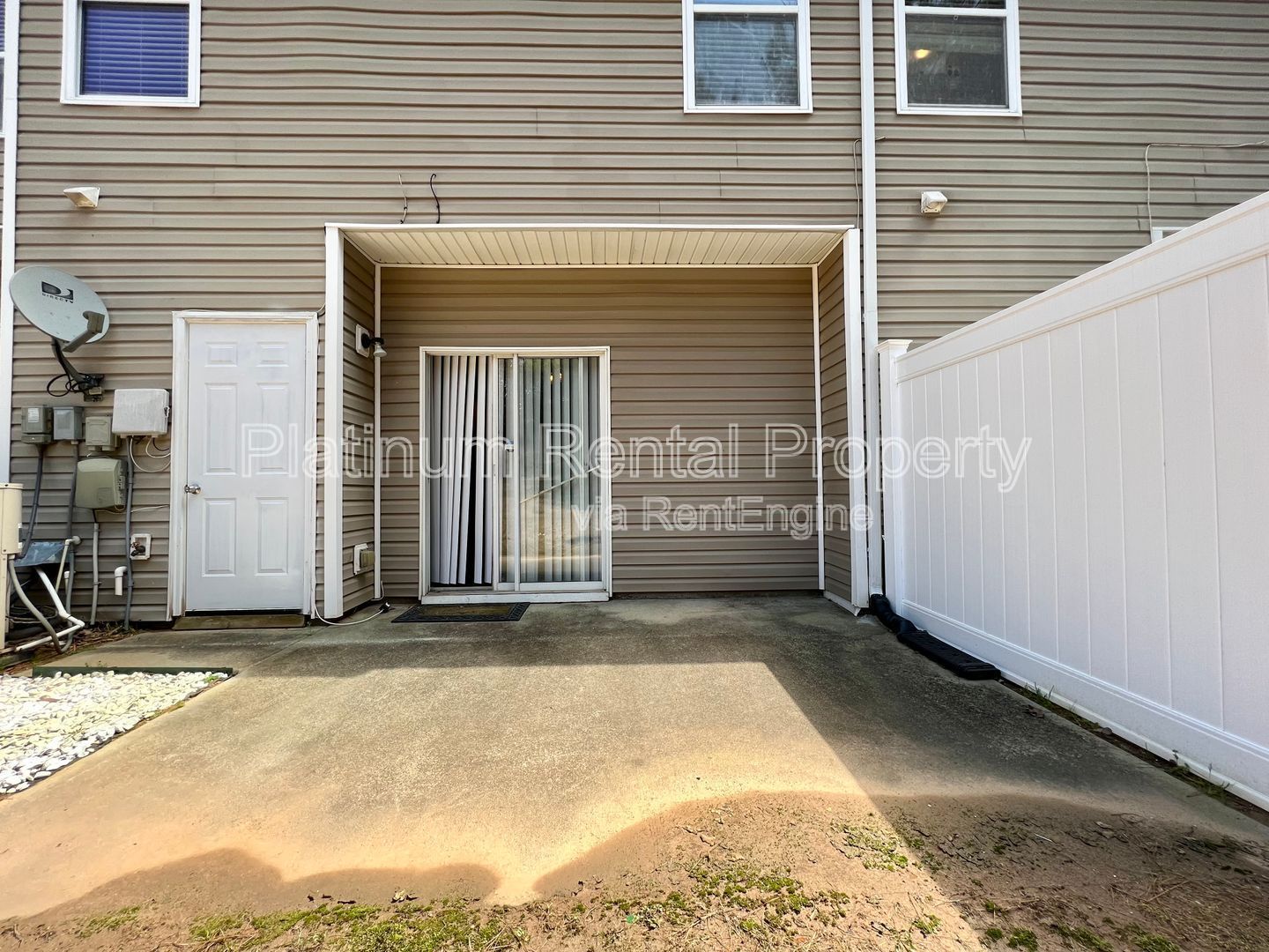 Fantastic 3 bedroom townhome in Atlanta, by Platinum Property Management Services, Inc. property image
