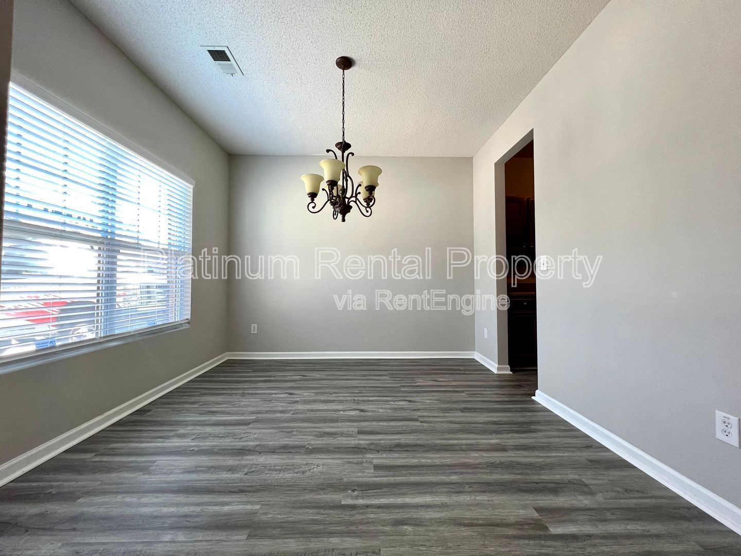 Fantastic 3 bedroom townhome in Atlanta, by Platinum Property Management Services, Inc. property image