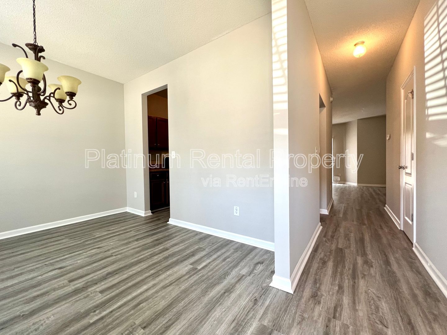 Fantastic 3 bedroom townhome in Atlanta, by Platinum Property Management Services, Inc. property image
