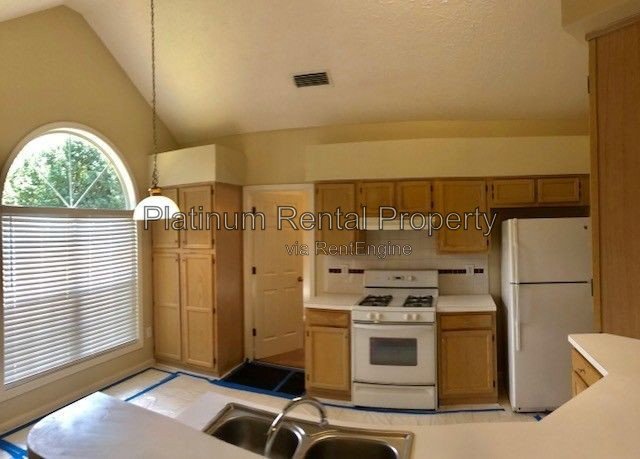 Charming, 3 bedroom home in sought after Riversong in Alpharetta by Platinum Property Management, Inc. property image