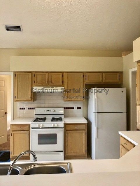 Charming, 3 bedroom home in sought after Riversong in Alpharetta by Platinum Property Management, Inc. property image