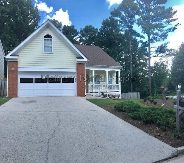 Charming, 3 bedroom home in sought after Riversong in Alpharetta by Platinum Property Management, Inc. property image
