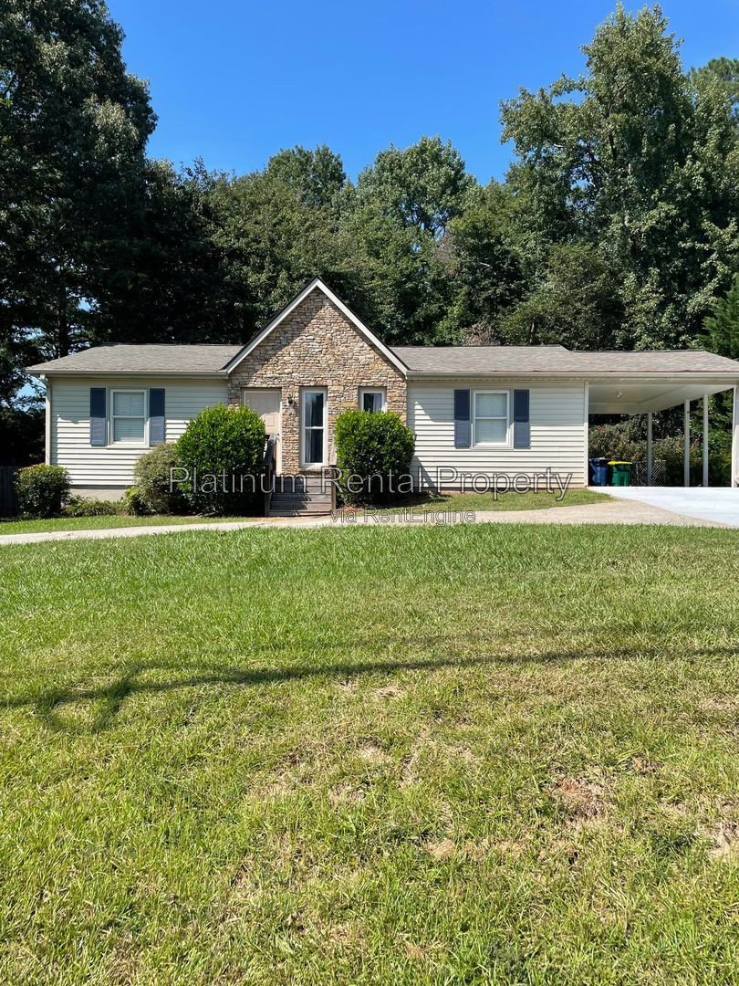 Fabulous 3 bedroom home in prime Duluth location by Platinum Property Management Services, Inc. property image