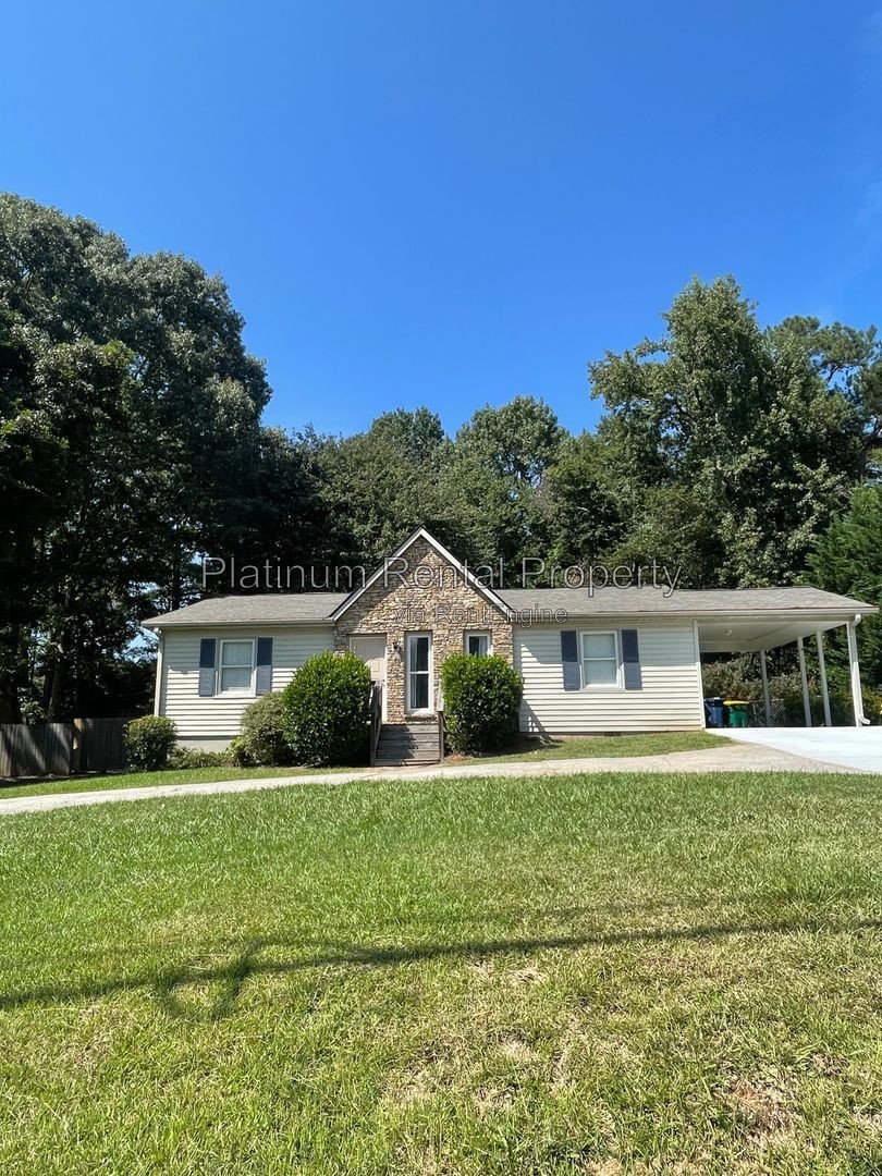 Fabulous 3 bedroom home in prime Duluth location by Platinum Property Management Services, Inc. property image