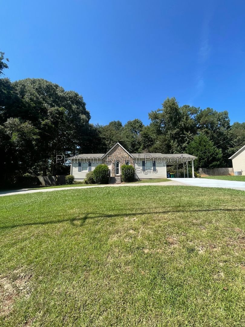 Fabulous 3 bedroom home in prime Duluth location by Platinum Property Management Services, Inc. property image