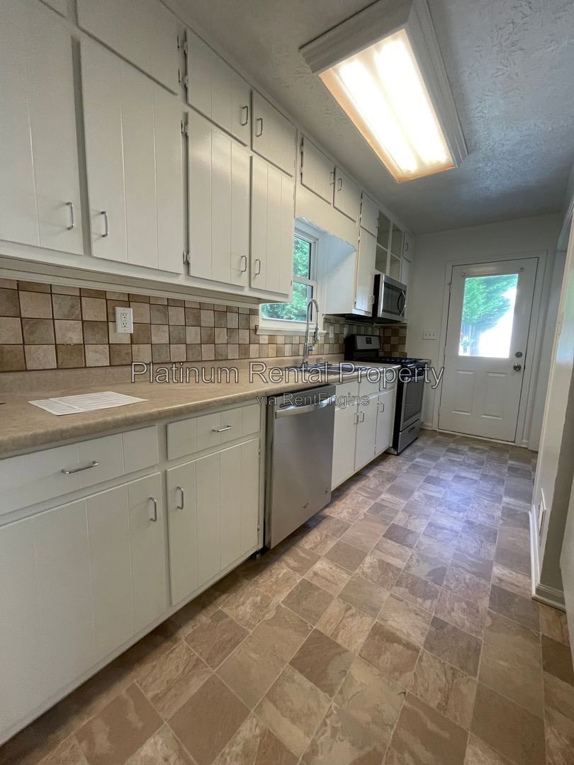 Fabulous 3 bedroom home in prime Duluth location by Platinum Property Management Services, Inc. property image