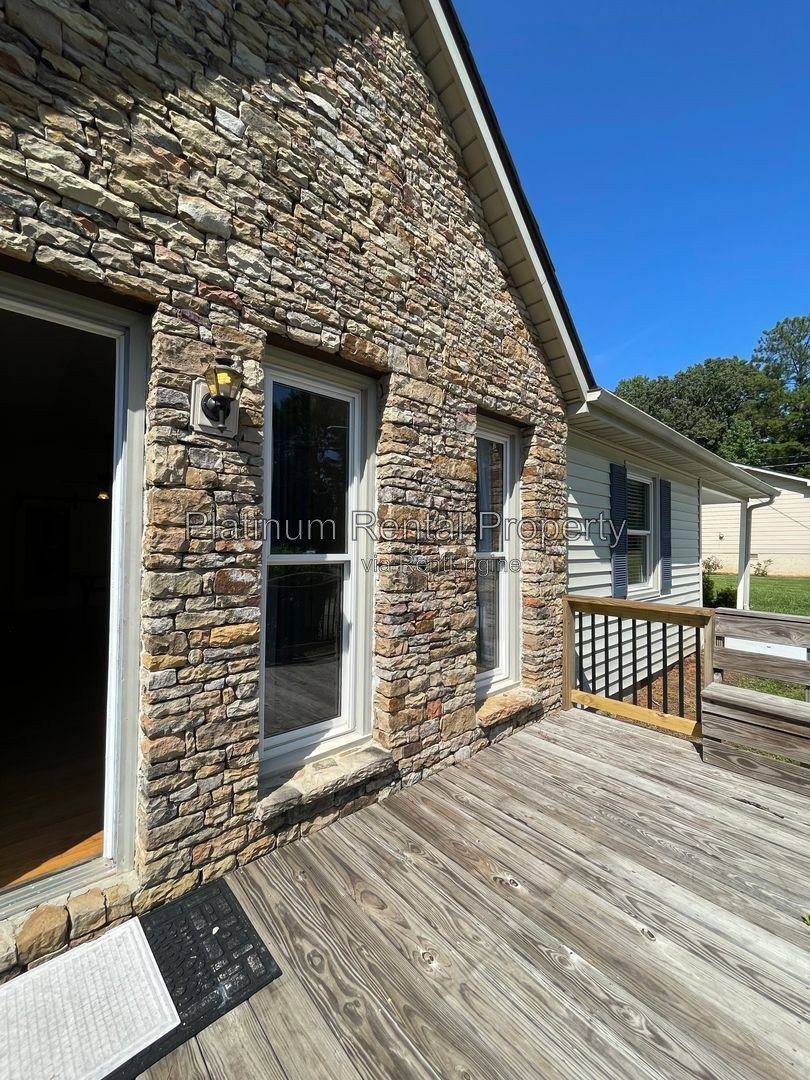 Fabulous 3 bedroom home in prime Duluth location by Platinum Property Management Services, Inc. property image