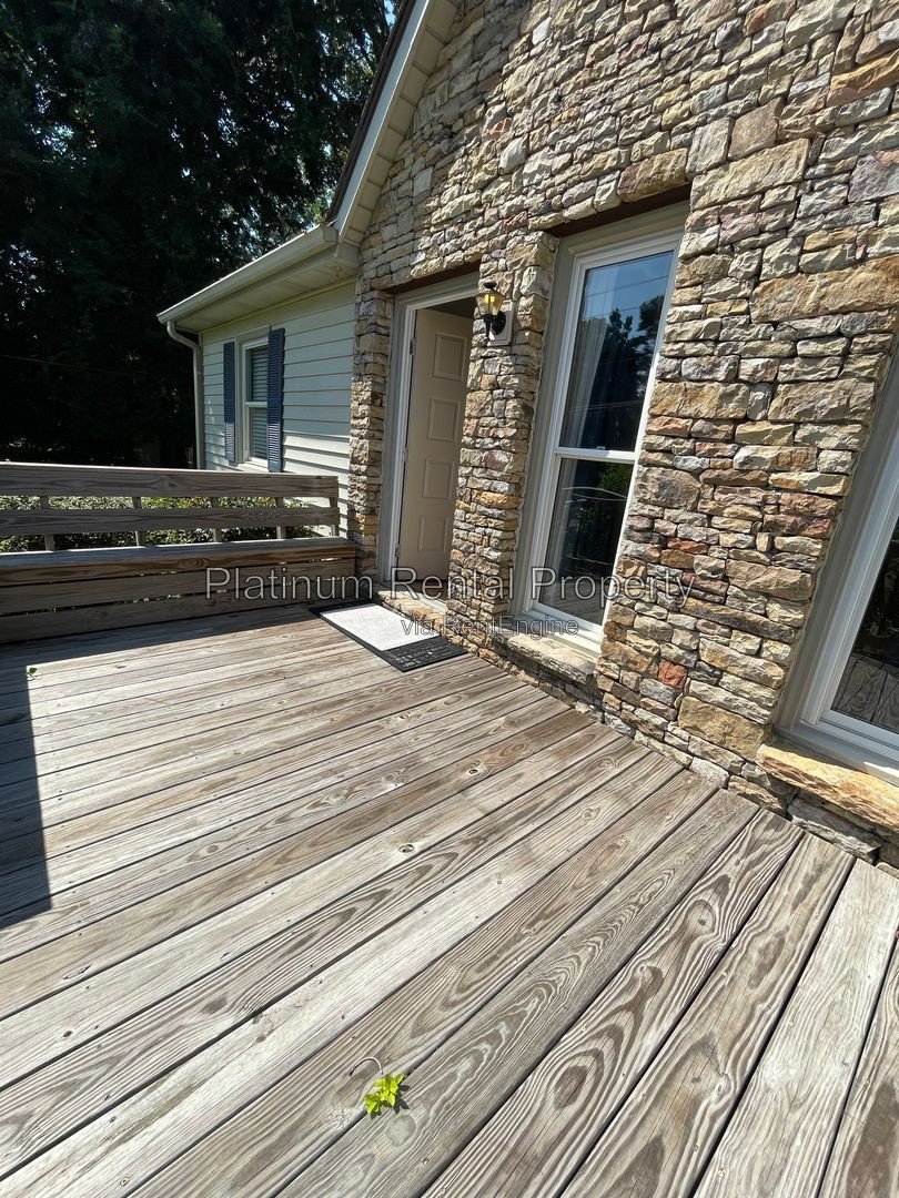 Fabulous 3 bedroom home in prime Duluth location by Platinum Property Management Services, Inc. property image