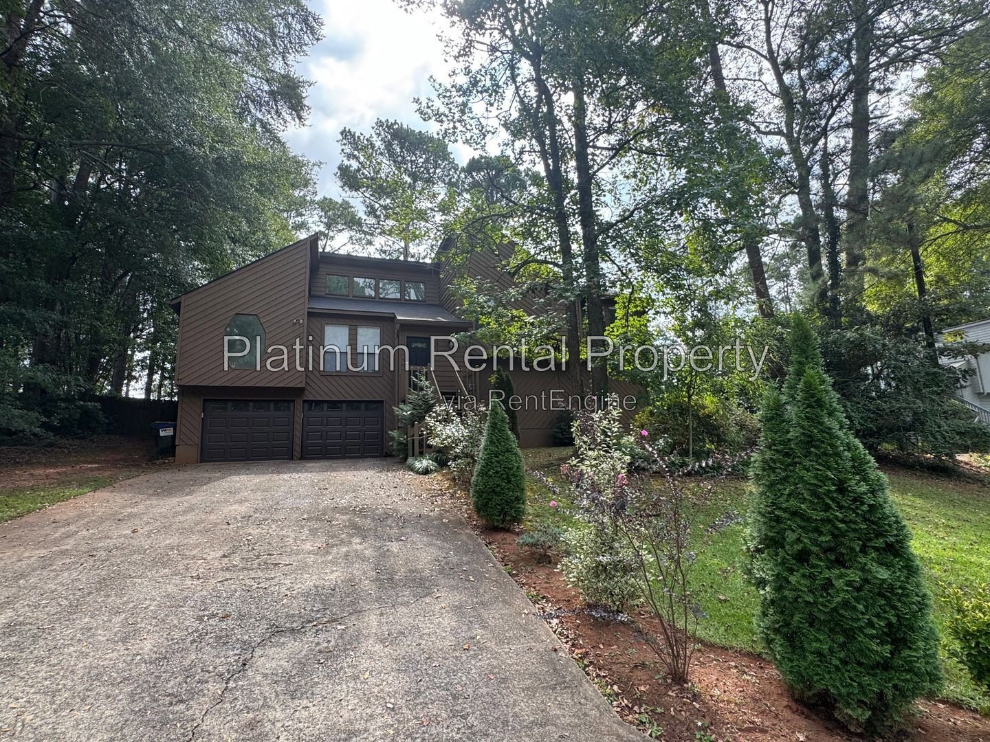 Beautifully Updated Vintage 4 Bedroom Marietta Home for Rent by Platinum Property Management property image