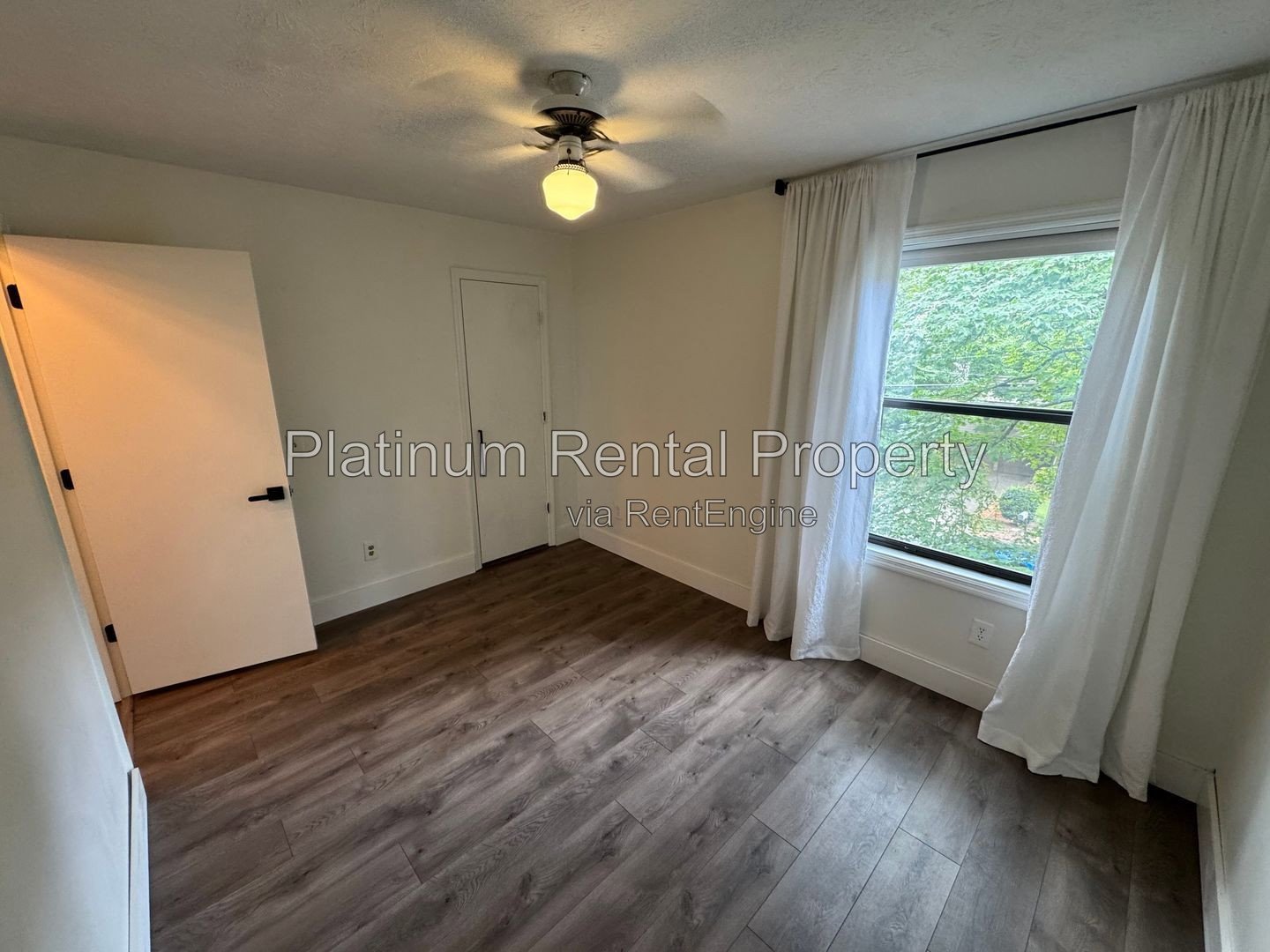Beautifully Updated Vintage 4 Bedroom Marietta Home for Rent by Platinum Property Management property image