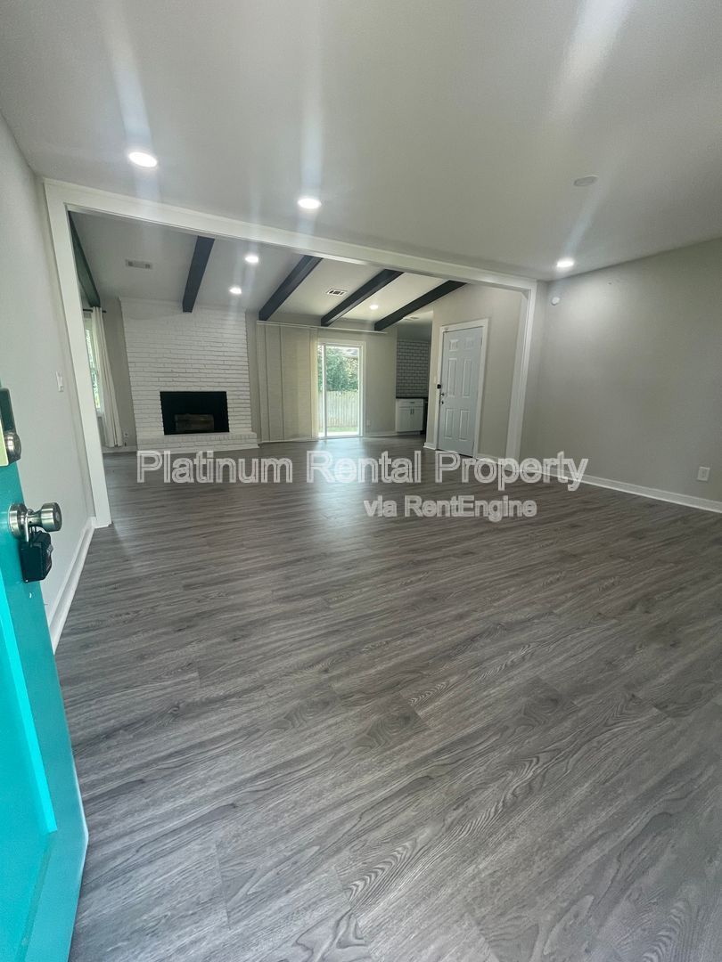 Charming, renovated home in the heart of South Fulton by Platinum Property Management Services, Inc. property image